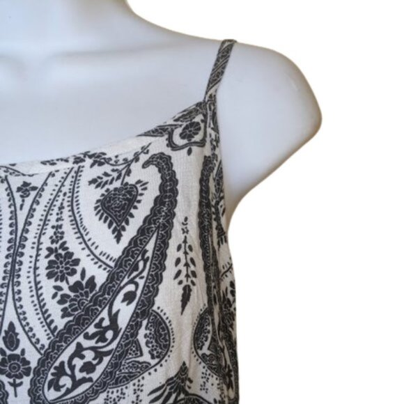 Black and White Printed Summer Dress Size Medium NEW NWT - Picture 3 of 4